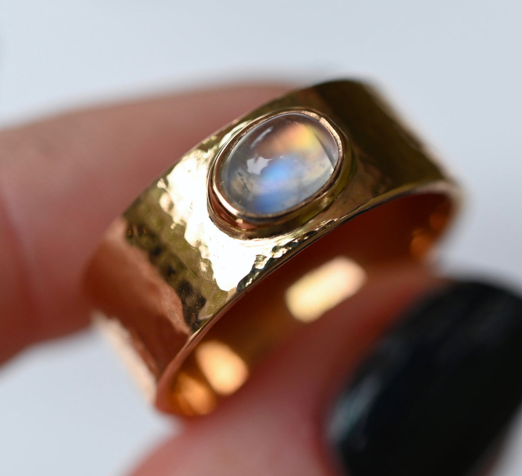 14k Gold Planished Cigar Band with Moonstone - size 9