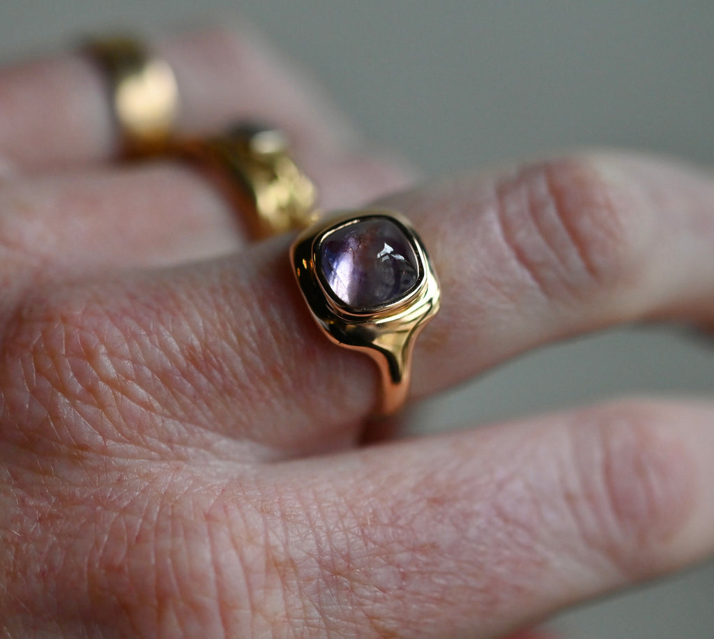 14k Gold 4.02ct Sugarloaf Natural Sapphire Ring - size 7 - Ready to ship