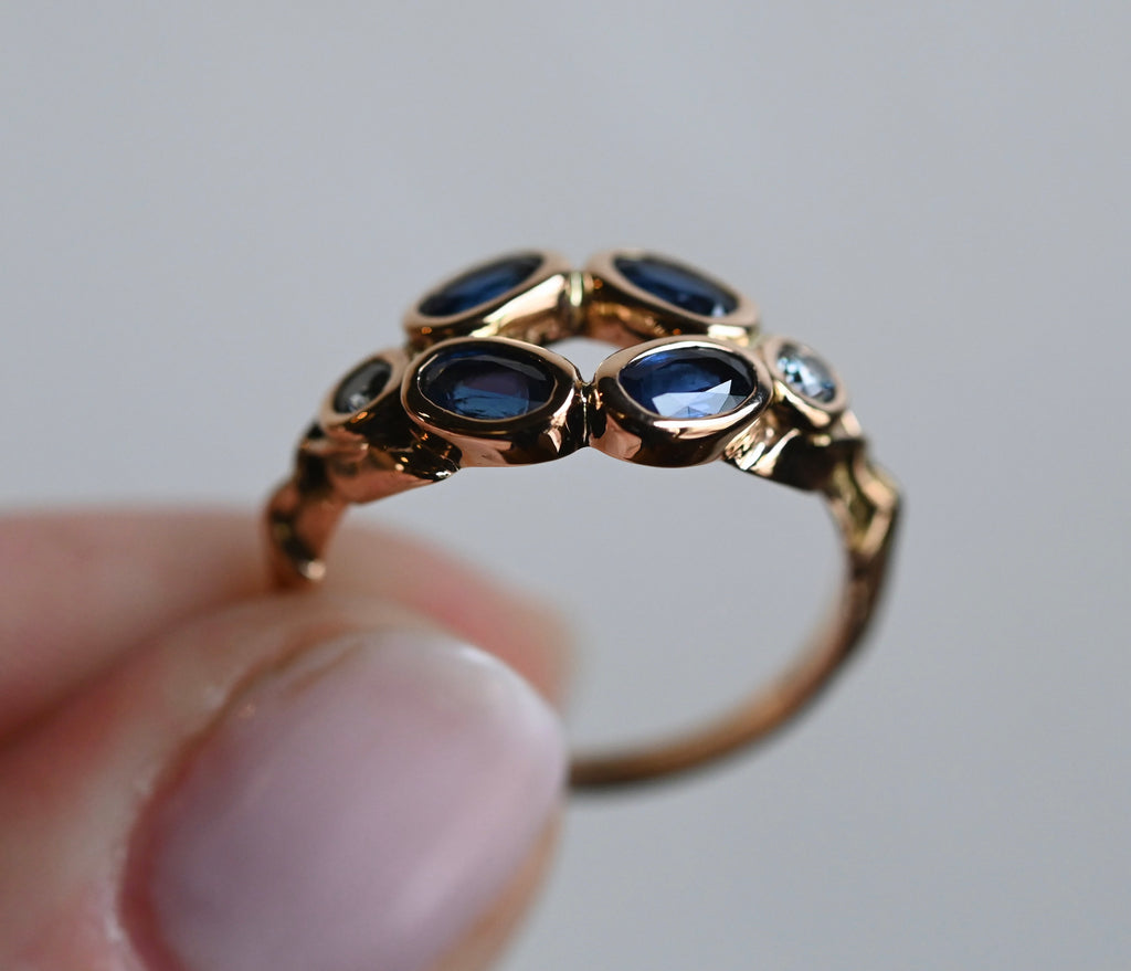 14k Yellow Gold Blue Sapphire & Diamond Ring - size 7.75