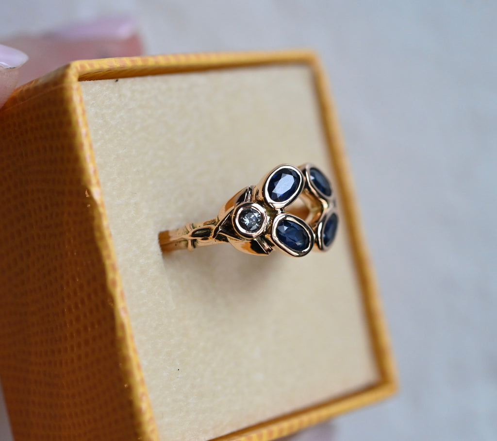 14k Yellow Gold Blue Sapphire & Diamond Ring - size 7.75