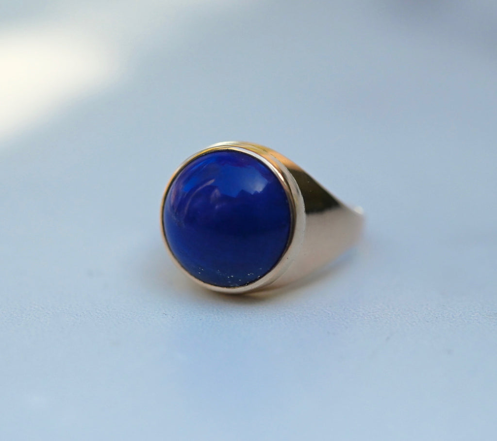  Round Lapis Lazuli 14k Gold Signet Ring - size 7.5